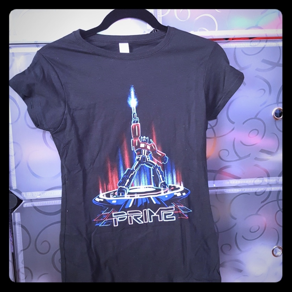 LOOTCRATE EXCLUSIVE OPTIMUS PRIME SHIRT